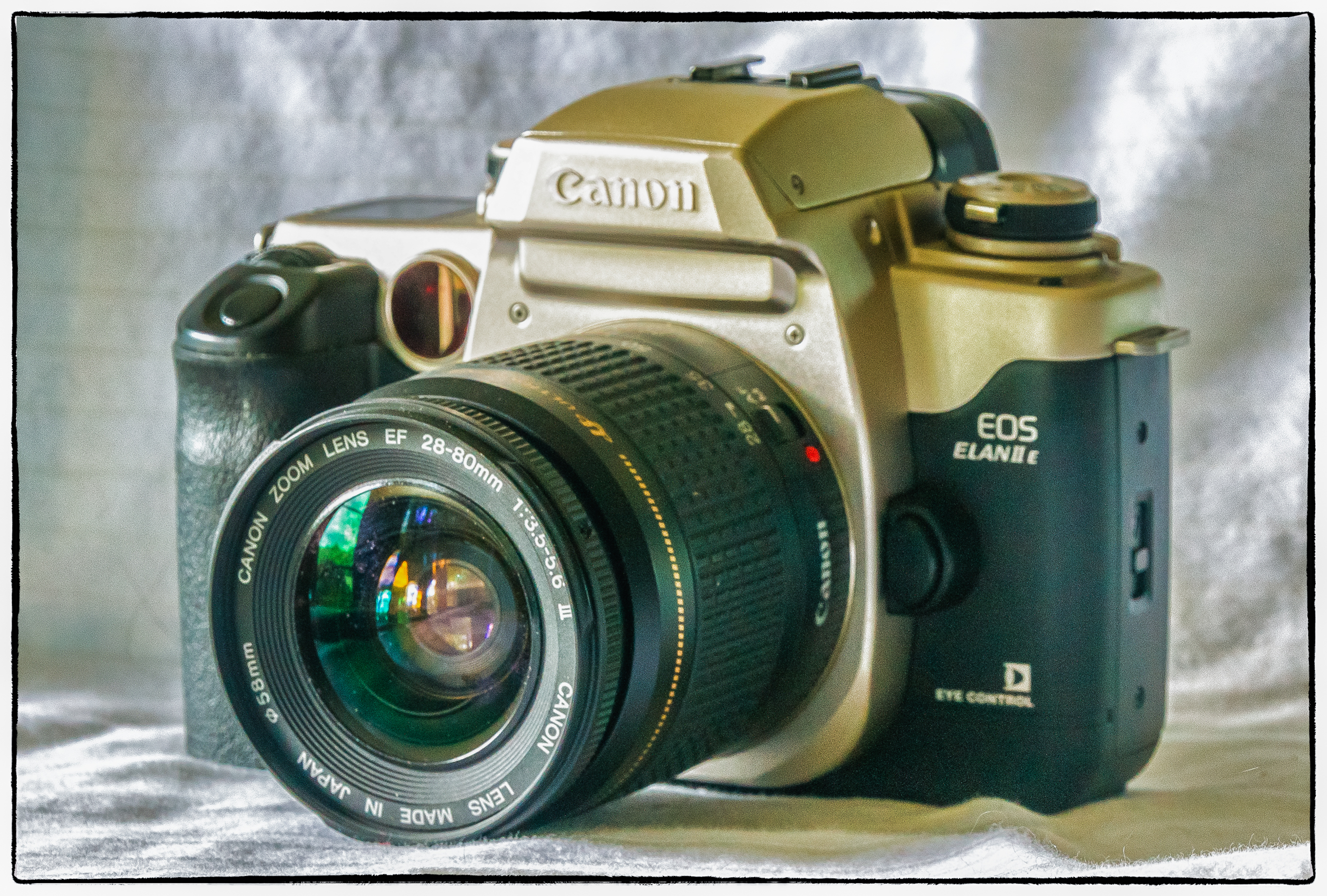 April Film Camera – Canon Eos Elan IIe – Photography, Images and 