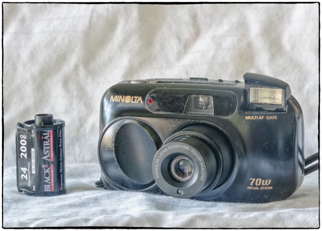 minolta70wrivazoom-1