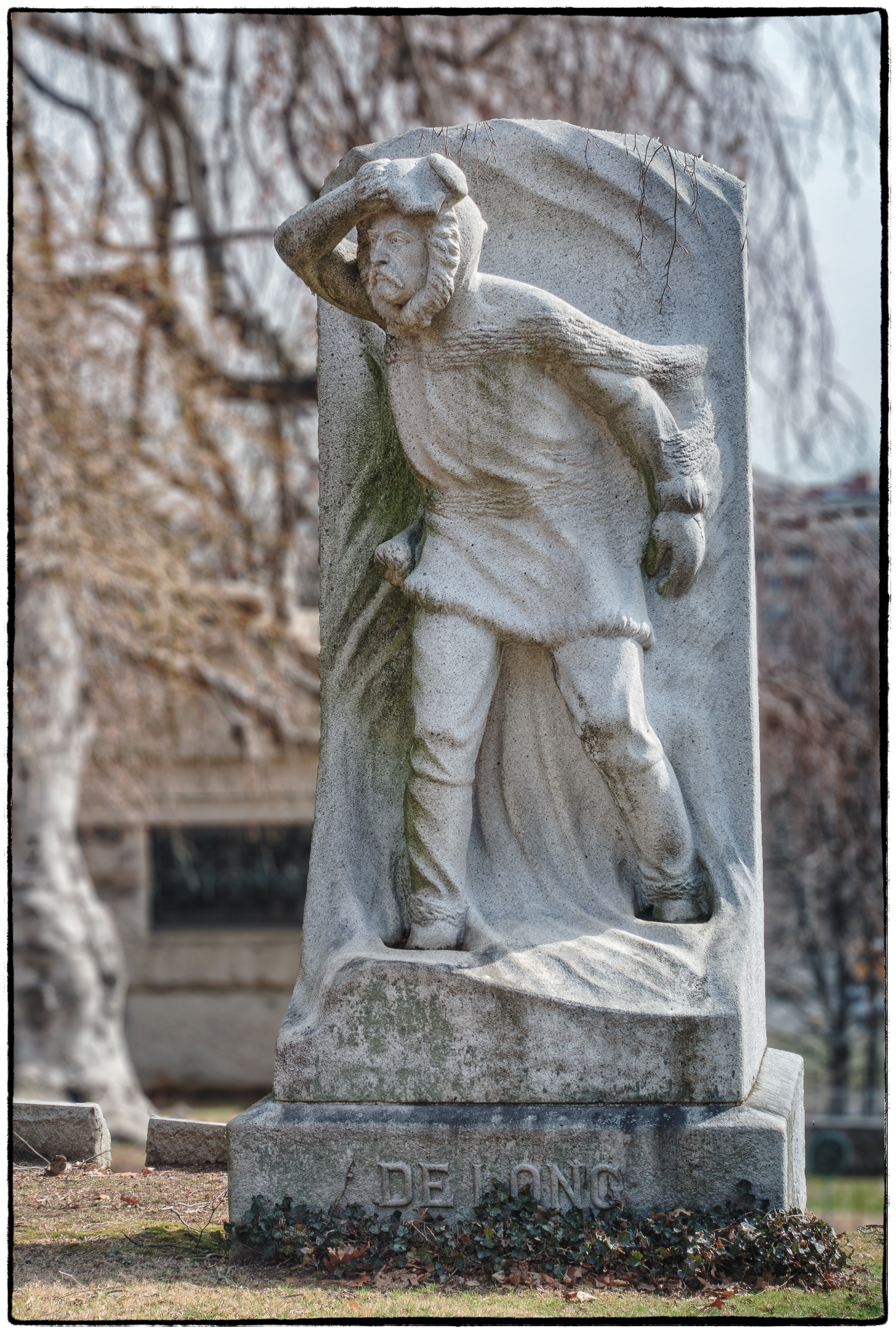 ファミリア Woodlawn cemetery – George Washington De Long Memorial