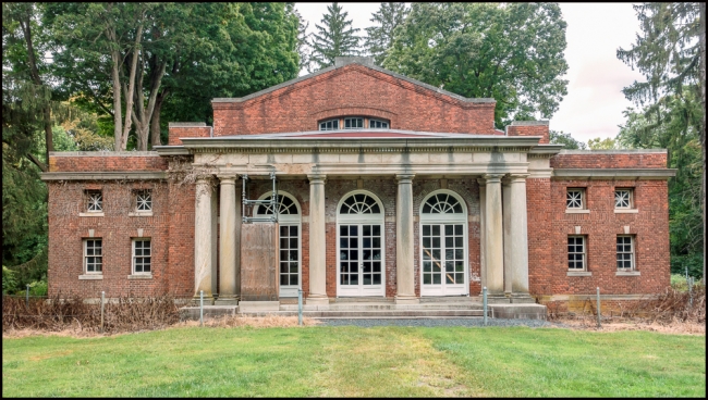 lyndhurstswimmingpool-1-of-2