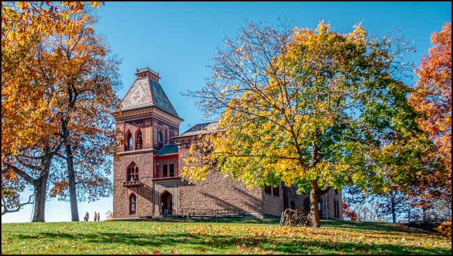 visittoolanafinallyolana-1