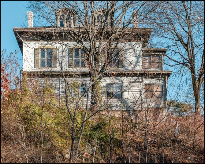 abandonedmansion-2-of-3