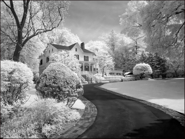 House on Sleepy Hollow Roard, Briarcliff Manor, May 2023