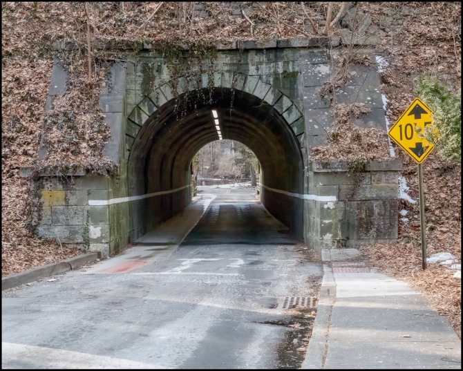 tohalseypondandbacktunnel-1-of-2