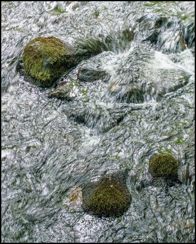 wiccoppereservoirrocksinstream-