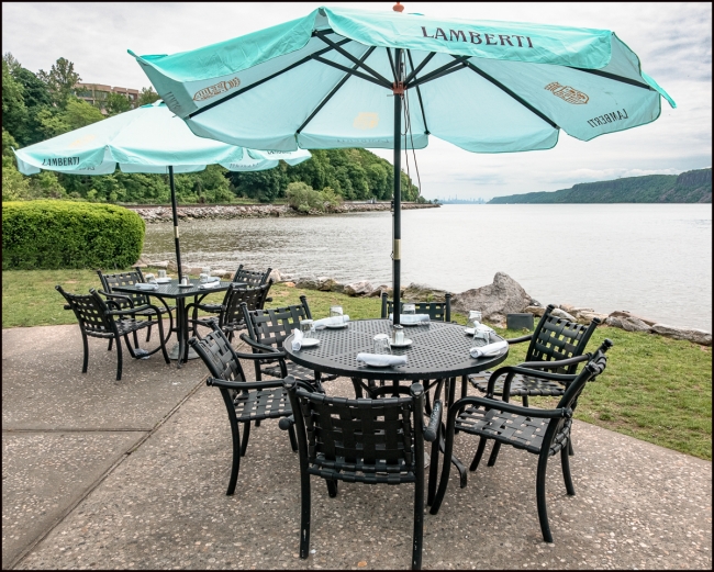 dobbsferrylunchathalfmoon-1