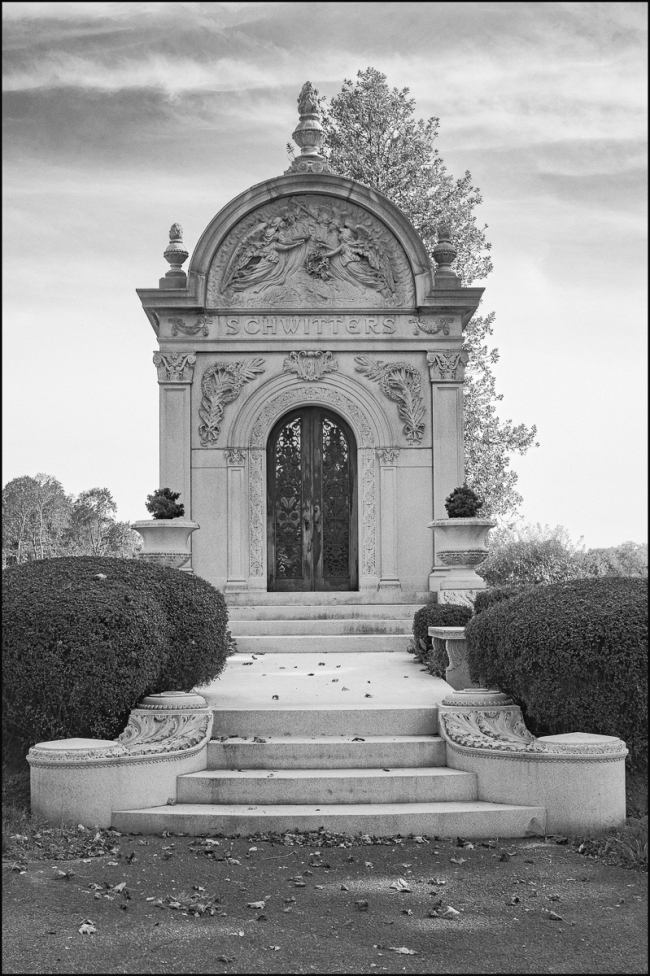 Kensico-Cemetery-assorted-mausoleums-September-21-2016-7