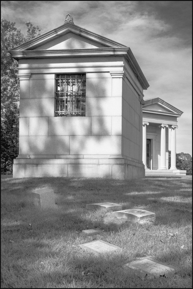 Kensico-Cemetery-assorted-mausoleums-September-21-2016