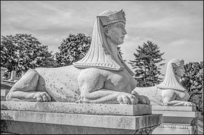 Kensico-Cemetery-assorted-statuary-September-21-2016